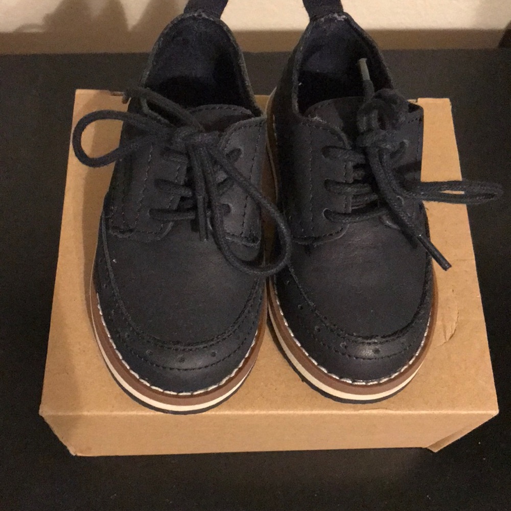 Zara Navy Blue Leather Oxfords